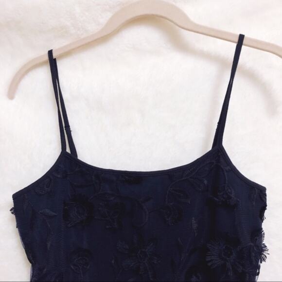 Ann Taylor Blue Lace Cami - Picture 5 of 8